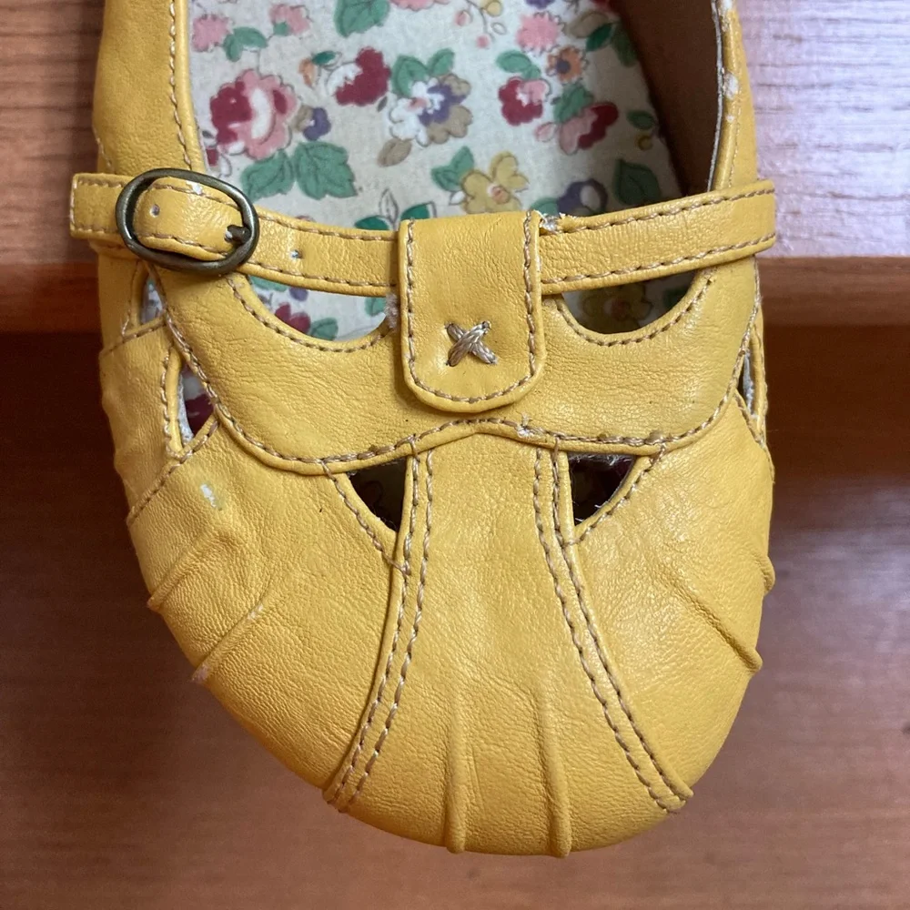 Route 66 Women Flat Slip On Yellow Round Toe Shoes - Picture 8 of 10